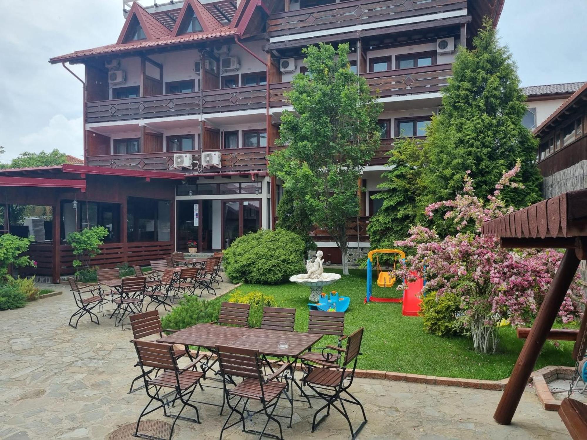 Отель Casa Luca Вама-Веке Экстерьер фото